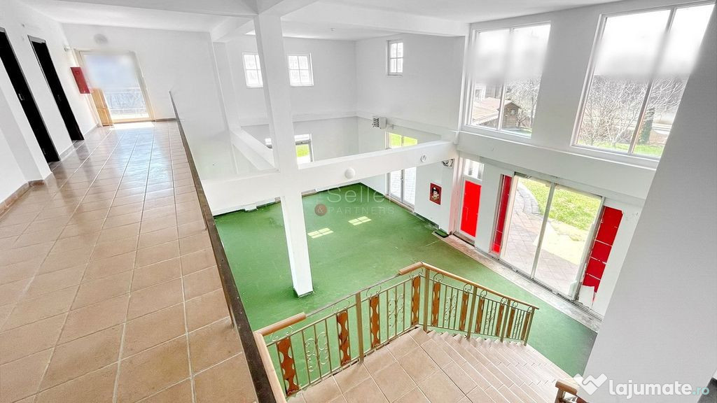 Spatiu Comercial cu Multiple Functionalitati