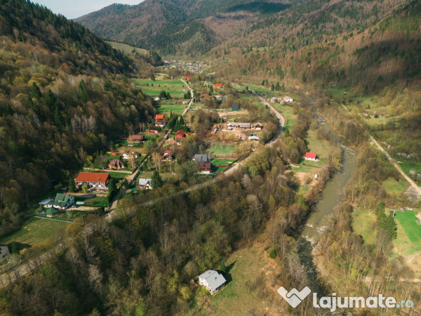 Casa si teren intravilan Tarcau 