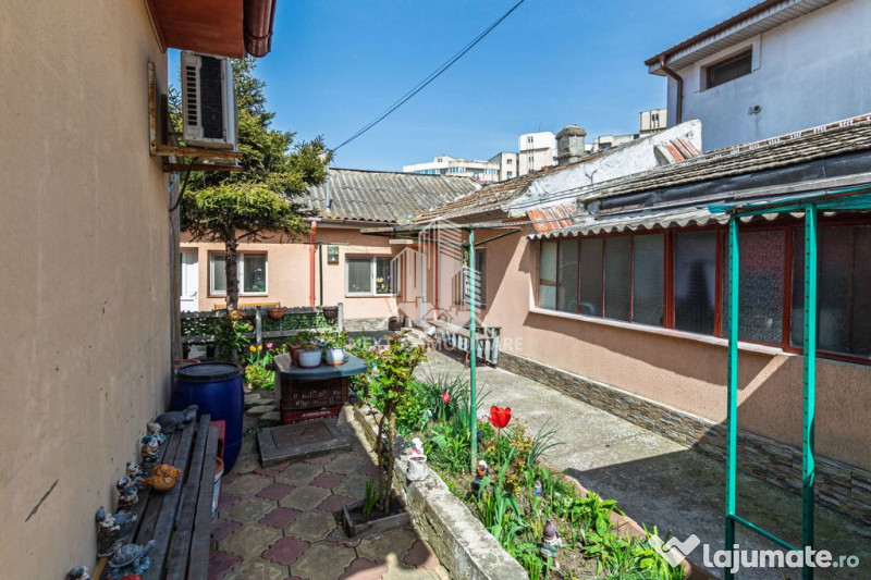 Casa 5 camere La sol si Spatiu comercial stradal, Trocadero 