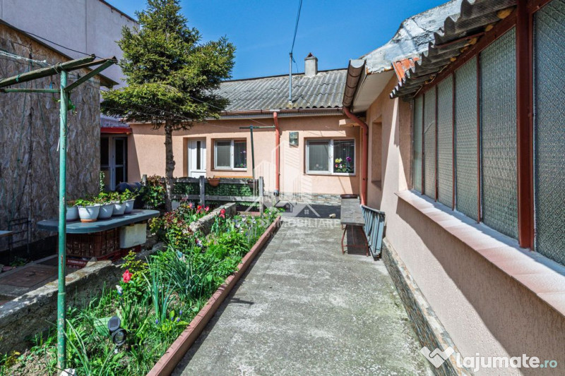 Casa 5 camere La sol si Spatiu comercial stradal, Trocadero 