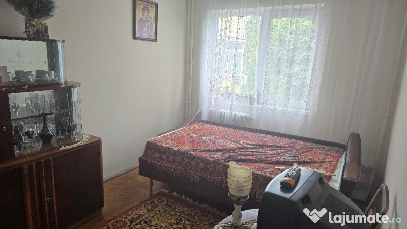 Vand apartament cu 3 camere in Deva, etaj 3, Gojdu (Zamfirescu),