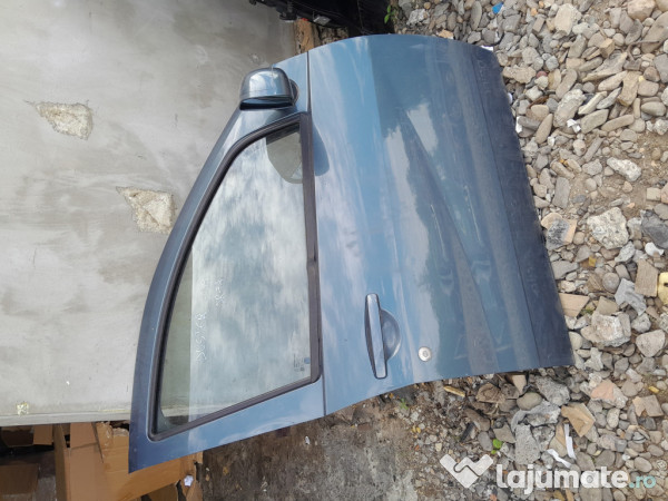 Usa dreapta fata Dacia Duster 2013