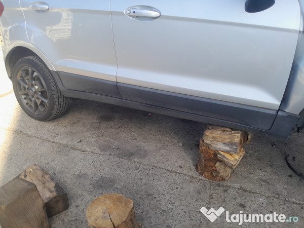 Prag stanga plastic Ford Ecosport 2015