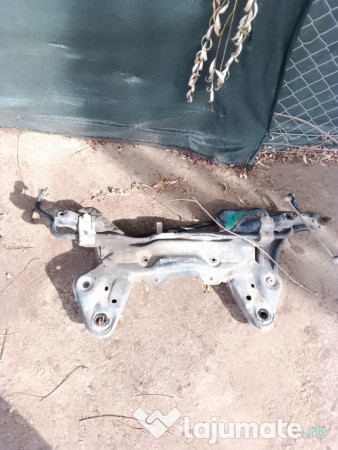 Jug motor Peugeot 2008 1.6 Motorina 2015