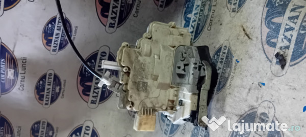 Broasca stanga spate Volkswagen Touareg 2012