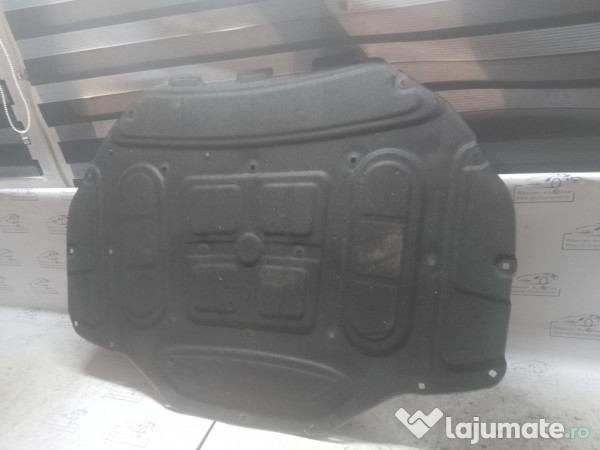 Pâsla capotă BMW 730 2009