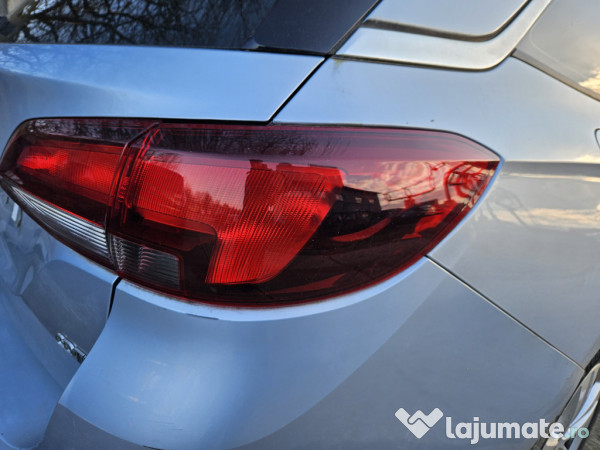 Stop dreapta aripa Opel Astra k Break - Motorina 2018