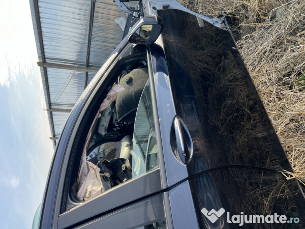 Usa dreapta fata BMW Seria 7 F01 2012