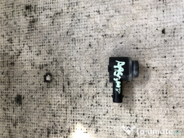 Senzori parcare spate Volkswagen Passat B7 2012
