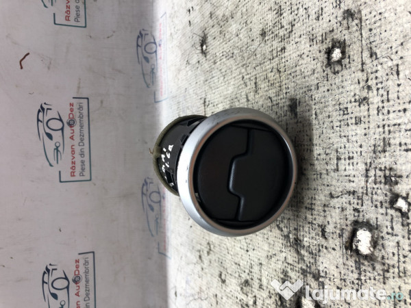 Grila ventilatie Nissan Qashqai 1.6 Motorina 2012