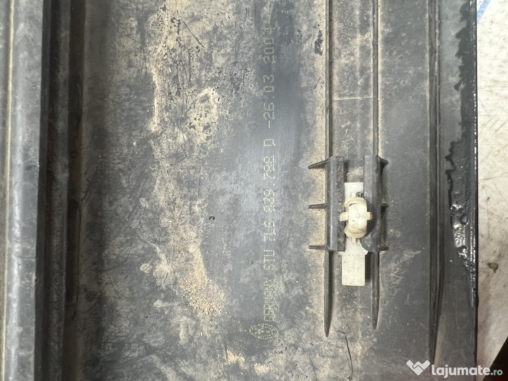 Bandou usa dreapta spate Volkswagen Touareg 2010