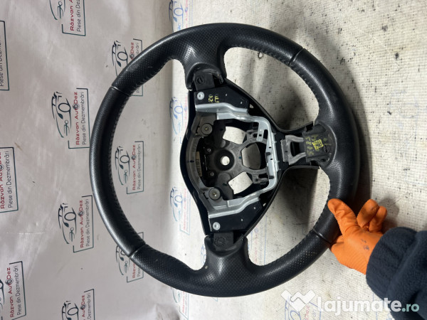 Volan Nissan Juke 2012