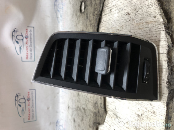 Grila ventilatie stanga Skoda Karoq 1.5 Benzina 2018
