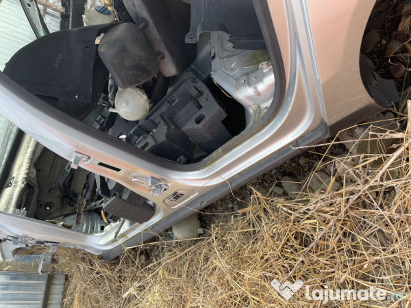 Prag stanga tabla Volkswagen Passat B6 Berlina 2006