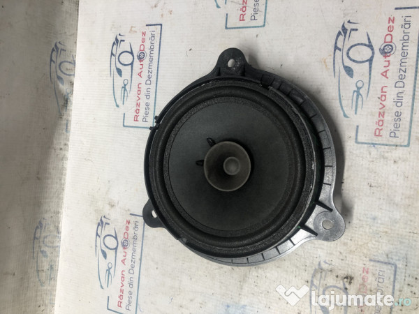 Boxa dreapta spate Dacia Duster - Benzina 2019