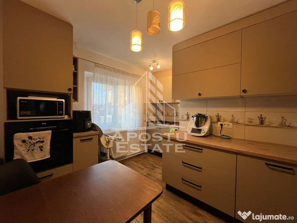 Apartament 4 camere, 2 bai, 2 balcoane,centrala proprie, ... 