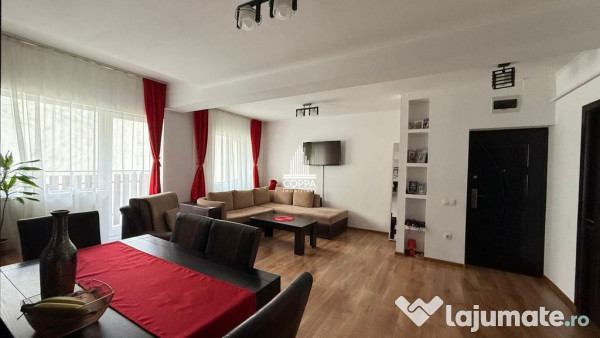 Apartament de vânzare 3 camere strada Rozelor 
