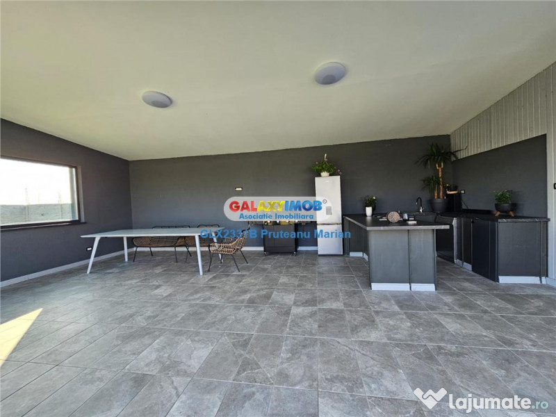 Casa de Lux cu piscina in aer liber situata in comuna Clinc 