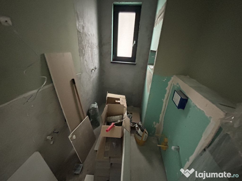 Apartament 3 camere zona Central 