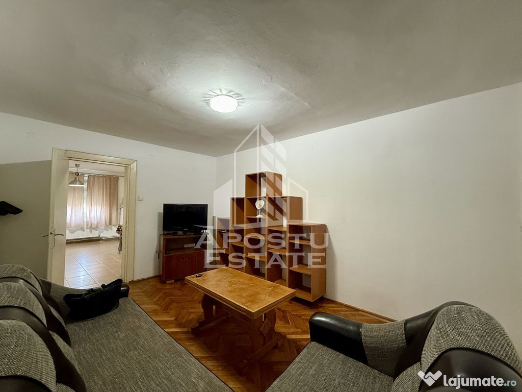 Apartament 3 camere, decomandat, etaj 1, centrala proprie... 