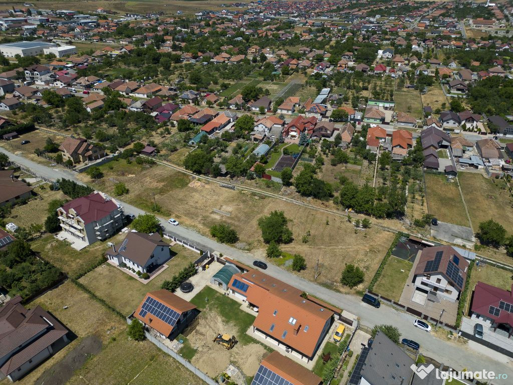 Loc de casă în Sânleani 414 mp 