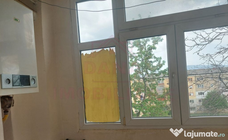 APARTAMENT 2 CAMERE/52 MP UTILI/ CARANSEBEȘ/ZONA PIPIRIG