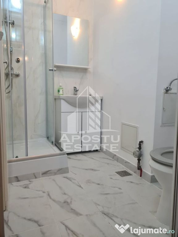 Apartament cu 3 camere, decomandat, ultra-central, piata ...