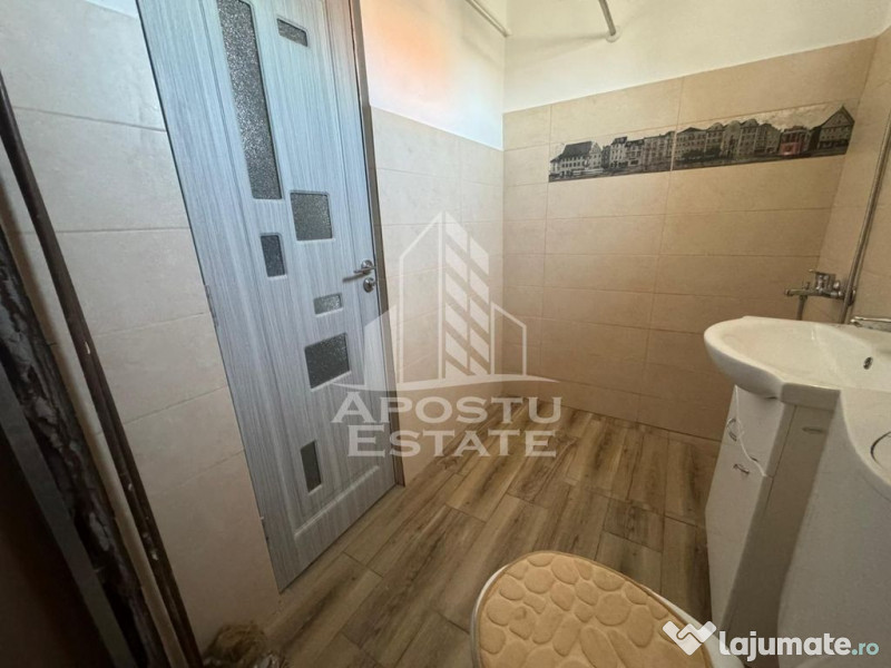Apartament cu 2 dormitoare decomandat, centrala proprie U...