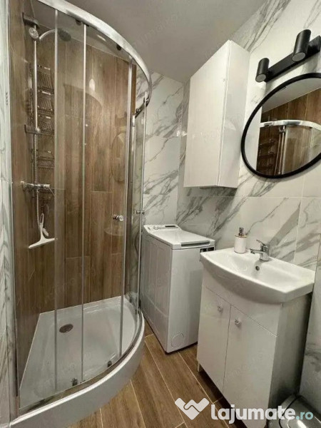 Garsoniera in zona Izvor