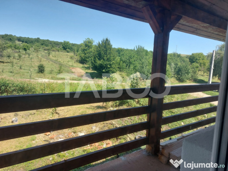 Duplex de vanzare 150 mp P+1E 4 camere 145 mp teren liber Ci 