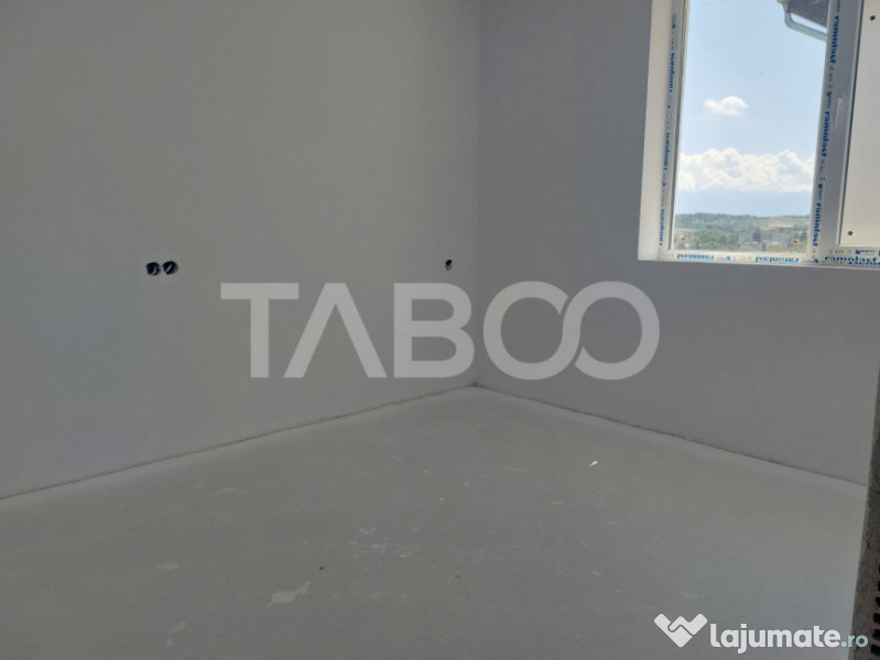 Duplex de vanzare 150 mp P+1E 4 camere 145 mp teren liber Ci 