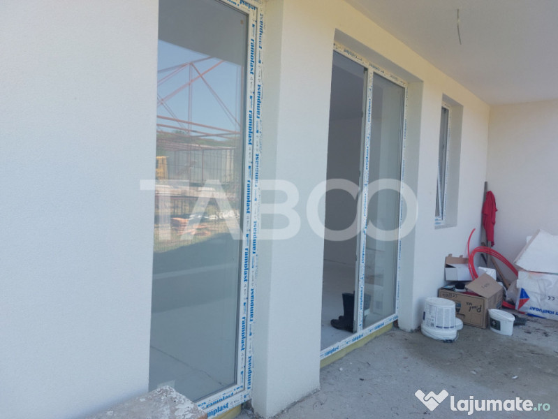 Duplex de vanzare 150 mp P+1E 4 camere 145 mp teren liber Ci 