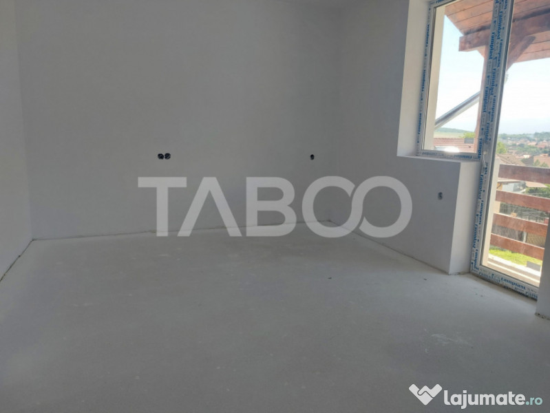 Duplex de vanzare 150 mp P+1E 4 camere 145 mp teren liber Ci 