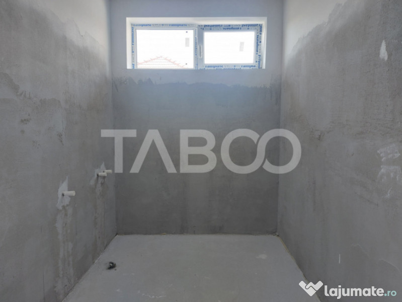 Duplex de vanzare 150 mp P+1E 4 camere 145 mp teren liber Ci 