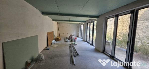 Centru / Piata Grivitei/ Mag. Tomis 