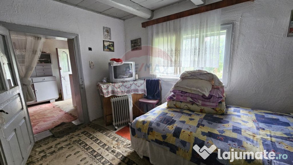 Casa de vânzare cu teren 9200 mp, Pădureni-Șendriceni,... 