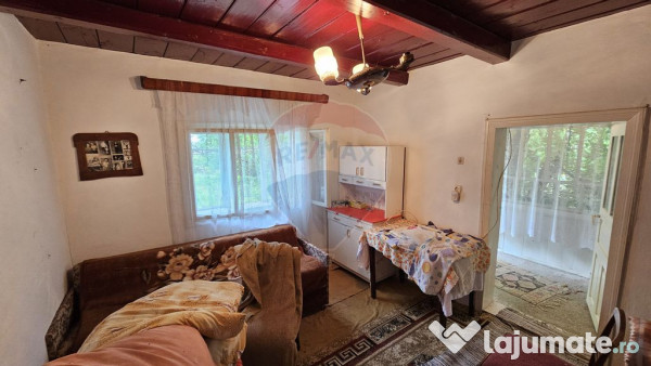 Casa de vânzare cu teren 9200 mp, Pădureni-Șendriceni,... 