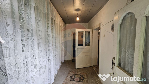 Casa de vânzare cu teren 9200 mp, Pădureni-Șendriceni,... 