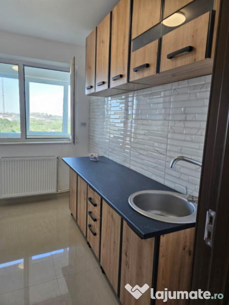 Apartament 3 camere zona Abator