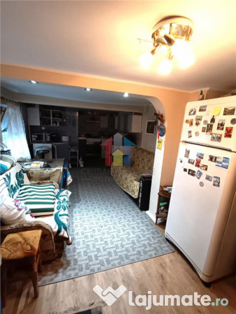 Casa, zona Chercea, constructie BOLTARI, anul 2000