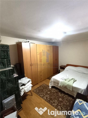 Casa, zona Chercea, constructie BOLTARI, anul 2000