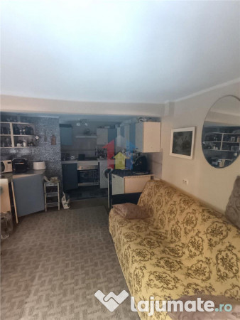 Casa, zona Chercea, constructie BOLTARI, anul 2000