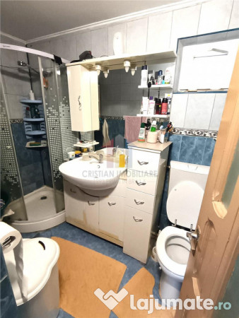 Casa, zona Chercea, constructie BOLTARI, anul 2000