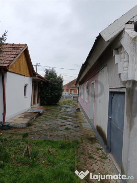 RECO CASA CU MANSARDA IN MARGHITA 