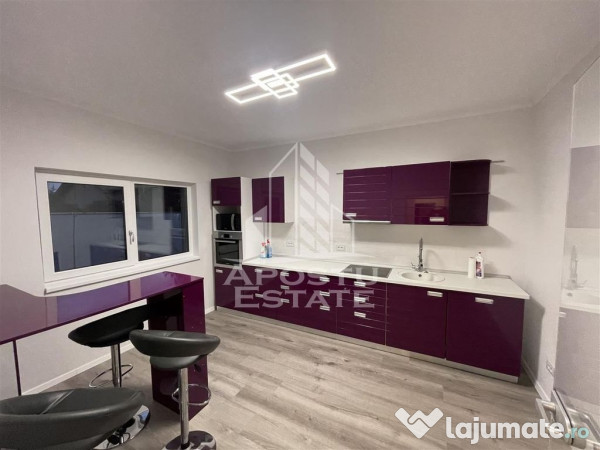 Casa cu 3 dormitoare, locuri de parcare, in Dumbravita 