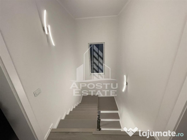 Casa cu 3 dormitoare, locuri de parcare, in Dumbravita 