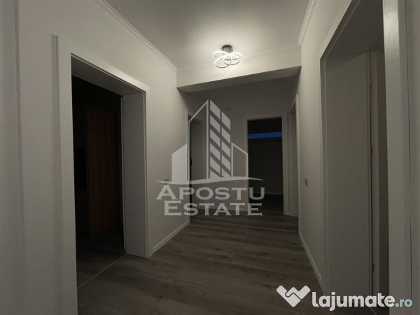 Casa cu 3 dormitoare, locuri de parcare, in Dumbravita 