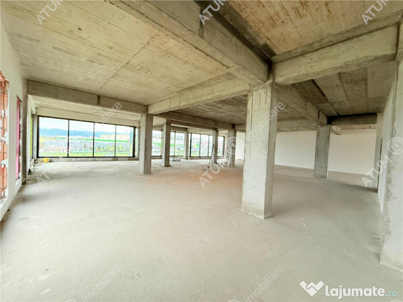 Spatiu comercial si birouri de in Sibiu zona Shopping City 