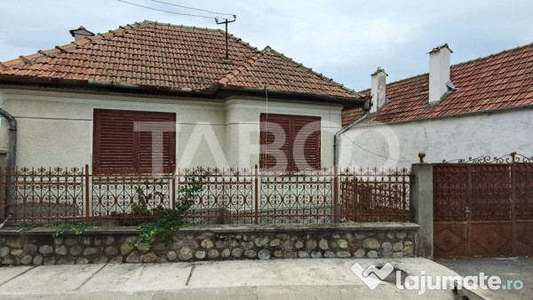 Casa de vanzare cu 4 camere in Drasov judetul Alba 