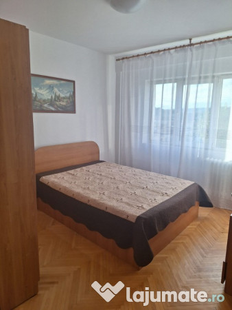 Apartament cu 3 camere Iași zona Mircea cel Bătrân